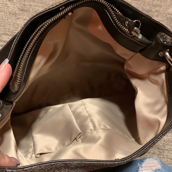 Coach purse - Picture 5 of 10